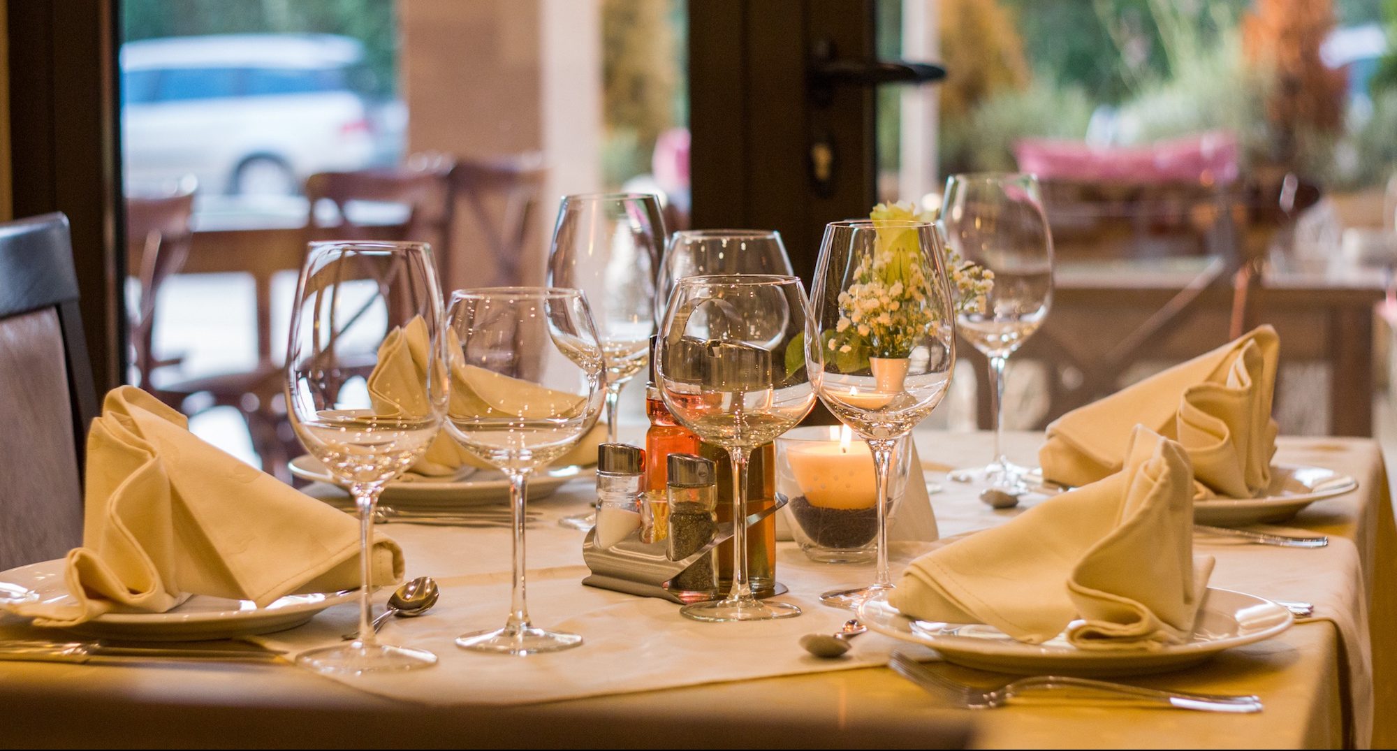 Best Credit Cards for Dining & Restaurants (2023)